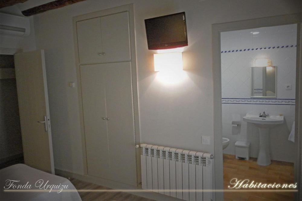 Fonda Urquizu Otel Beceite Oda fotoğraf